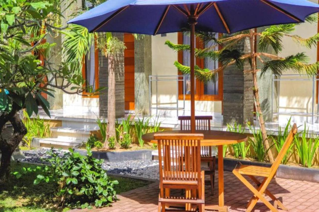 Oyo Flagship 91237 Ratu Guest House Kedunganan Exterior photo